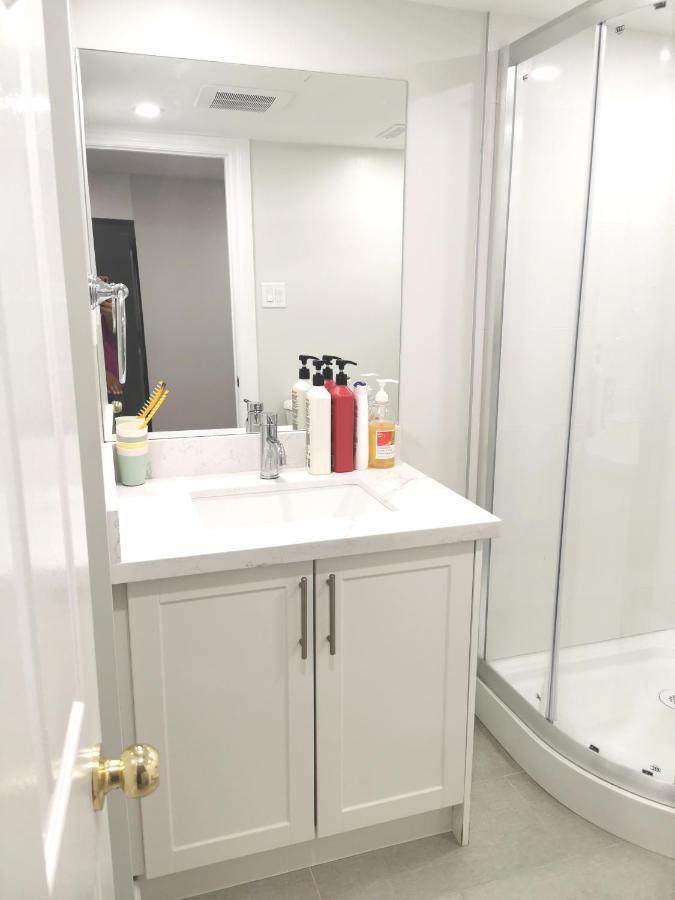 Perfect Location Comfort Private House Lower Level 2 Bedroom Unit Mississauga Zewnętrze zdjęcie